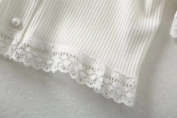 Cardigan dama model nou cu nasturi in alb si negru