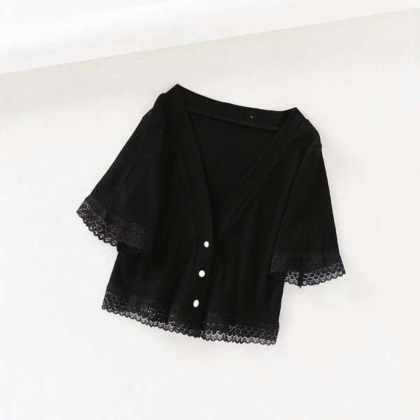 Cardigan dama model nou cu nasturi in alb si negru