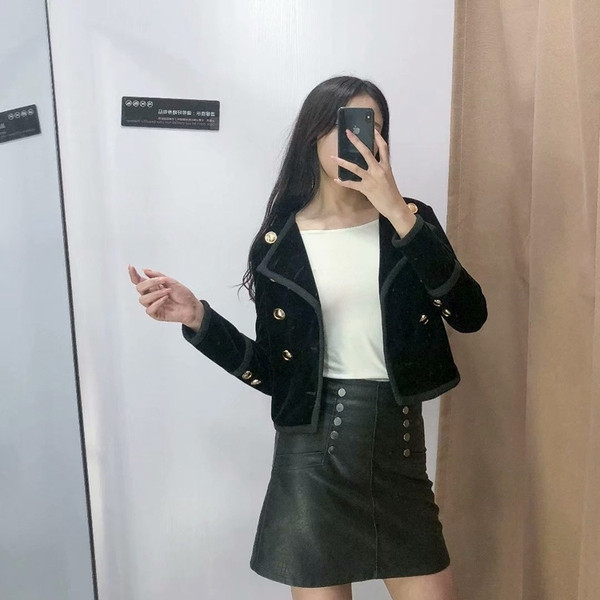 Jacheta de primavara-toamna de culoare neagra