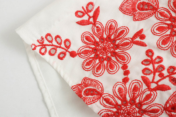 Bluză de damă modernă cu decolteu în V în roșu și alb