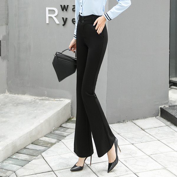 Aktuális női nadrág fekete színben, gombokkal