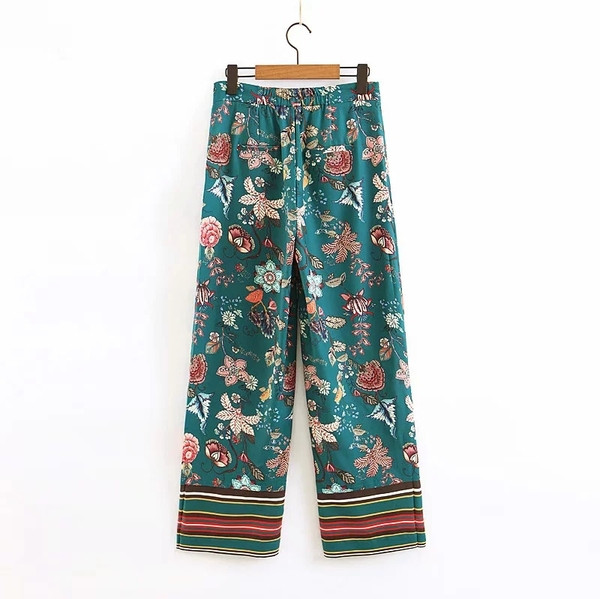 Дамски панталон с висока талия и цветен десен 