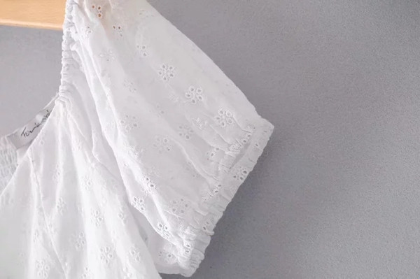 Bluză de damă modernă cu cravate - culoare albă