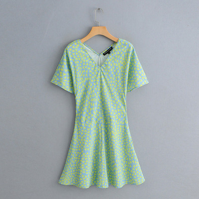 Zöld színű, rövid ujjú női ruha