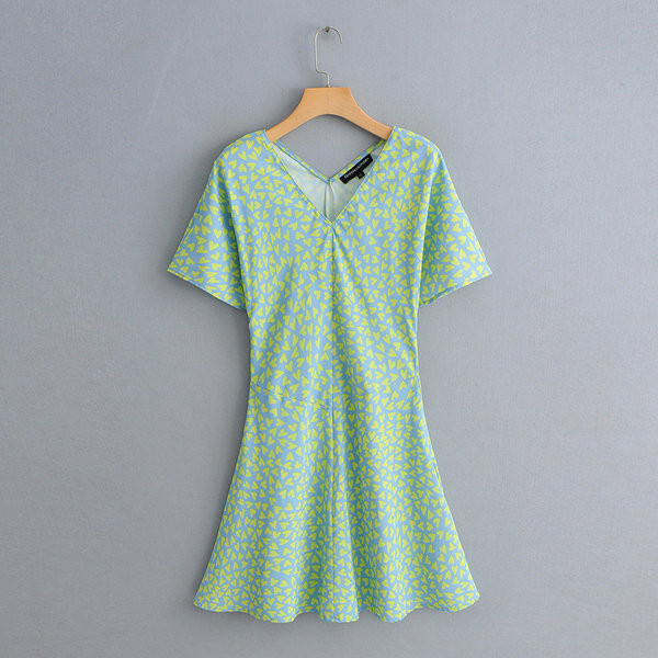 Zöld színű, rövid ujjú női ruha