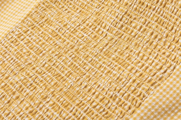 Bluză casual de damă cu decolteu pătrat de culoare galbenă