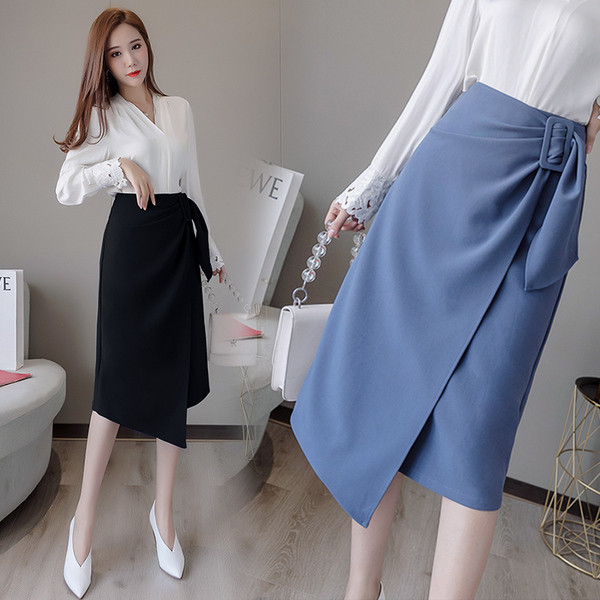 Fusta de dama actuala in negru si albastru