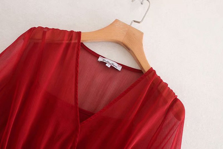 Női sifon ruha elasztikus derékkal