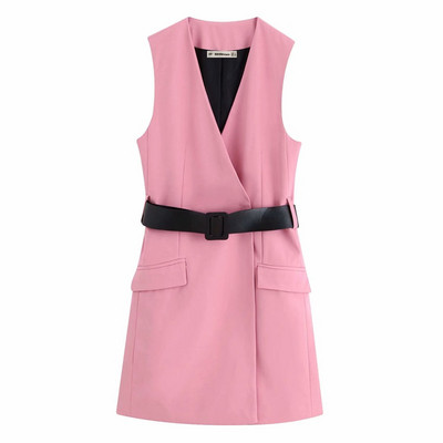 Rochie moderna de dama in roz cu curea