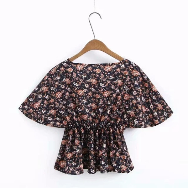 Női blúz V-nyakú és rövid ujjú