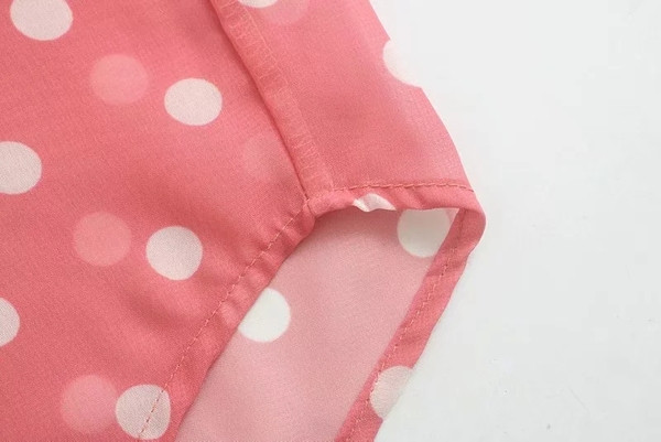 Cămașă de damă modernă cu buline în culoarea roz