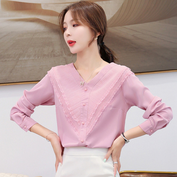 Cămașă modernă de damă în alb și roz cu nasturi