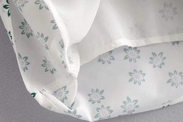 Rochie moderna de dama cu umerii goi