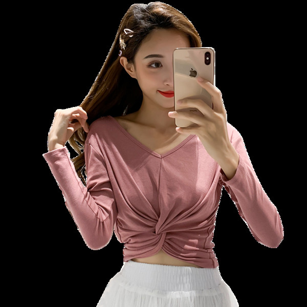 Aktuális női blúz több színben V-nyakkal