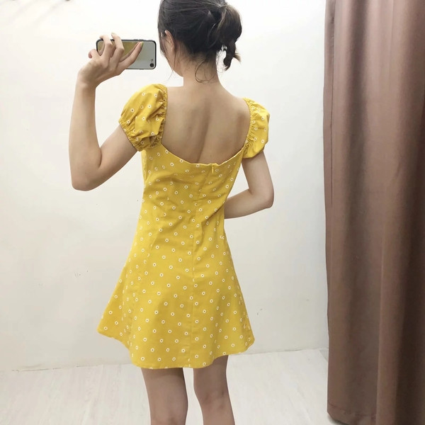 Rochie de dama model nou cu puncte in galben