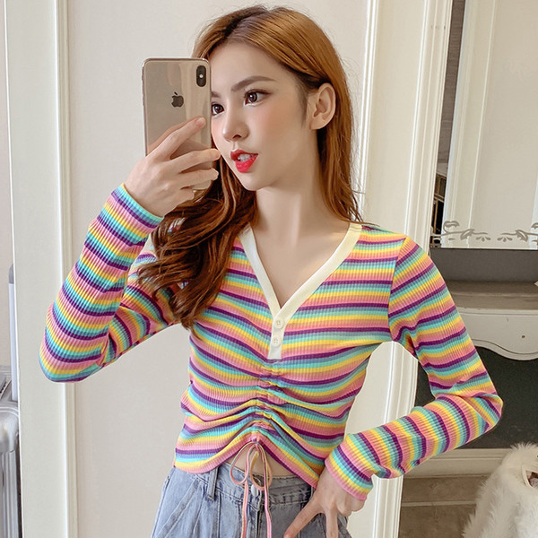 Modern női blúz nyakkendővel és gombokkal, két színben