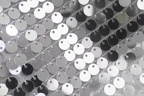 Fusta dama model nou cu paiete