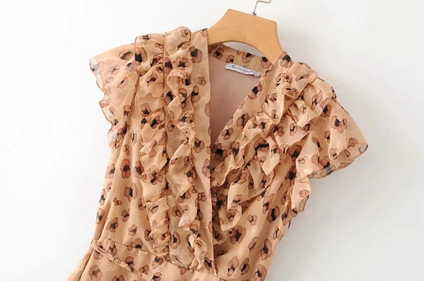 Rochie elegantă de damă, cu decolteu în V și model