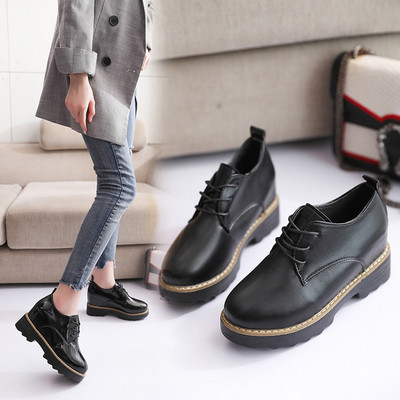 Ежедневни дамски обувки с връзки в черен цвят 