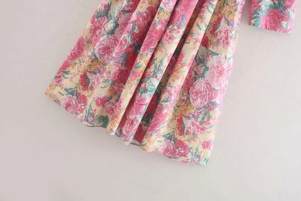 Rochie de dama moderna croiala cu motive florale - culoare roz