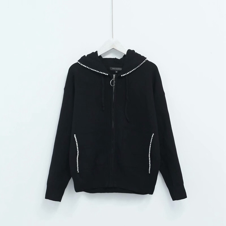 Hanorac de damă cu glugă și decor - perle