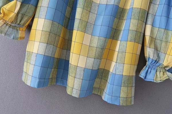 Rochie de dama in carouri model nou cu decolteu patrat