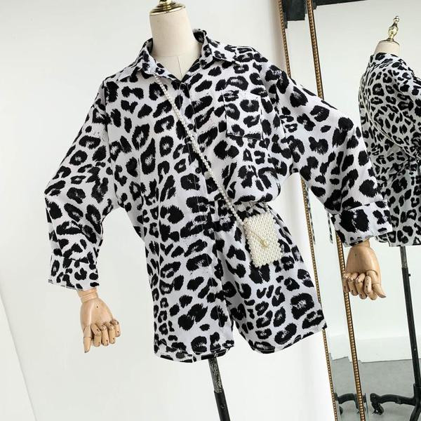 Set de dama modern din doua parti cu model leopard in doua culori