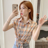 Női kockás ing rövid ujjal és gombokkal