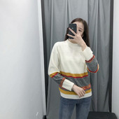 Pulover de dama cu decolteu oval