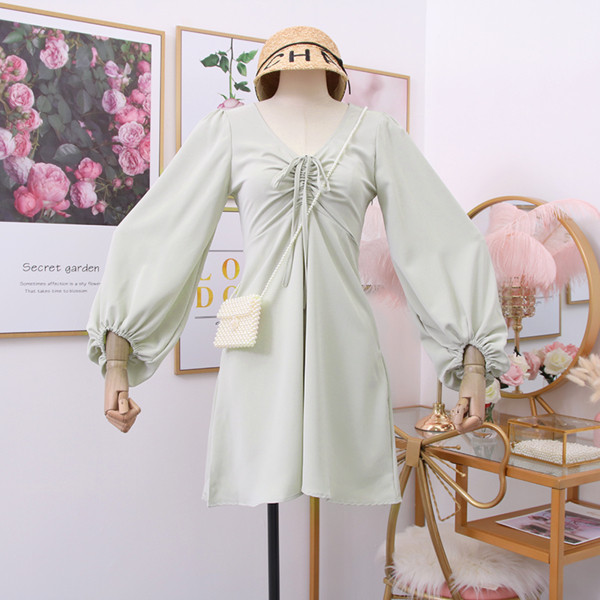 Modern női ruha széles ujjal, három színben