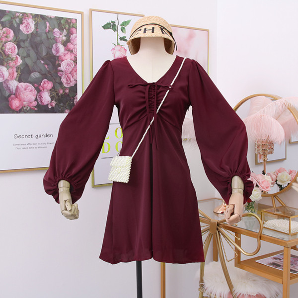 Modern női ruha széles ujjal, három színben