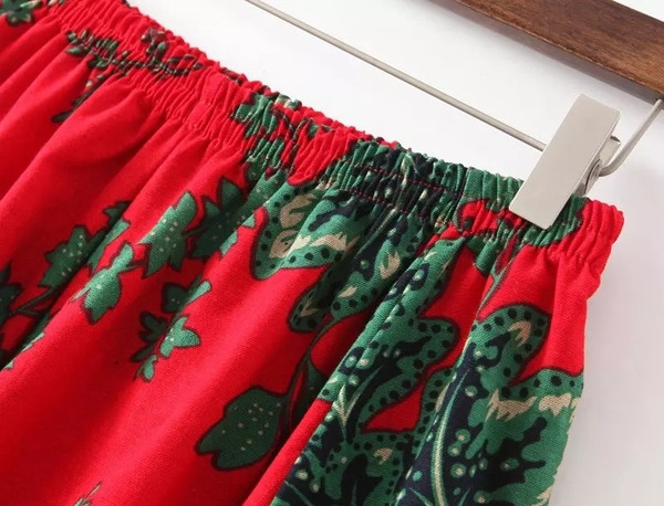 Fusta de dama cu model colorat si talie inalta