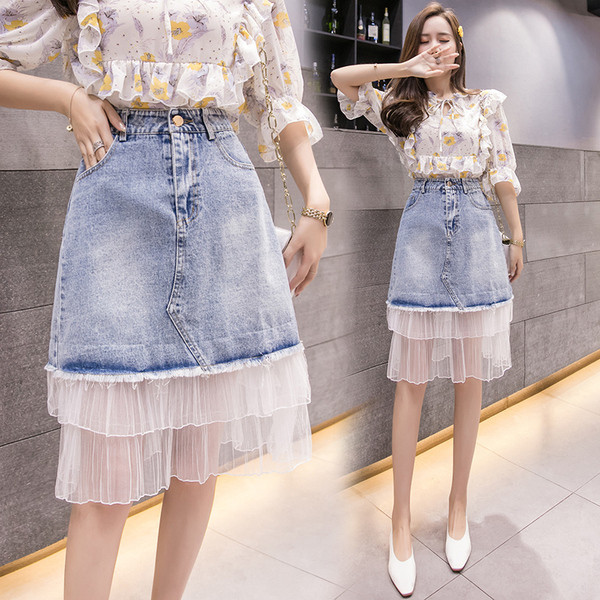 Modern női szoknya kék színben, zsebekkel