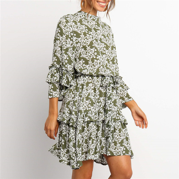 Rochie modernă de damă cu legături în talie în verde