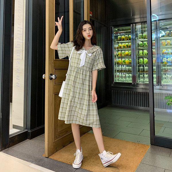 Női alkalmi kockás ruha zöld színben