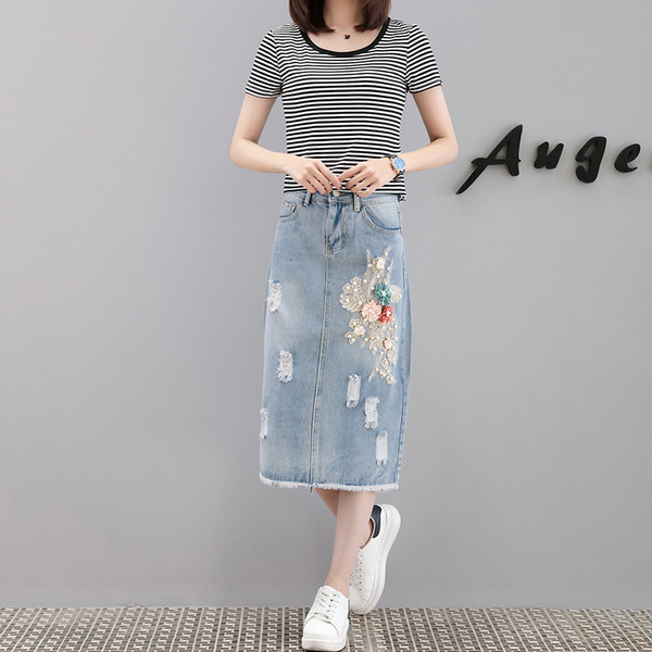 Fusta de dama moderna in albastru cu elemente 3D