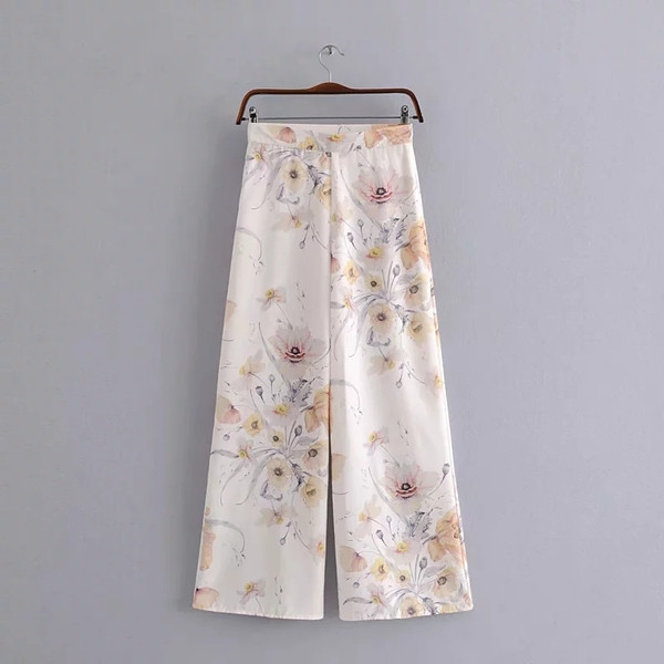 Дамски панталон с цветен мотив и висока талия 