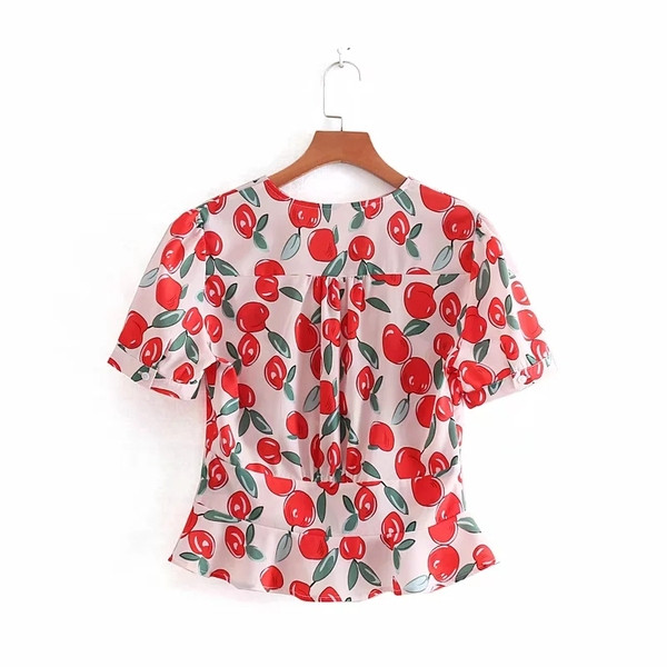 Modern női blúz színes elemmel