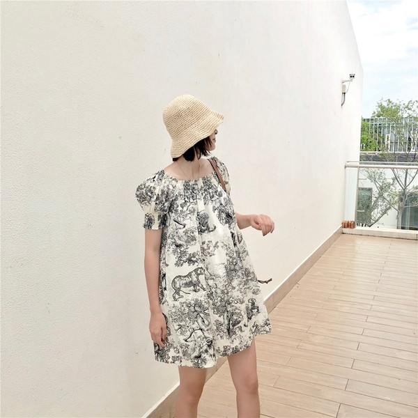 Rochie scurta de dama cu model alb si colorat