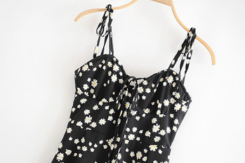 Rochie scurta de dama cu bretele subtiri cu puncte negre