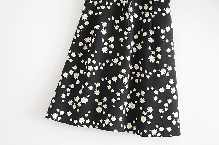 Rochie scurta de dama cu bretele subtiri cu puncte negre