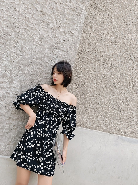 Női rövid ruha csupasz váll és 3/4 ujjú