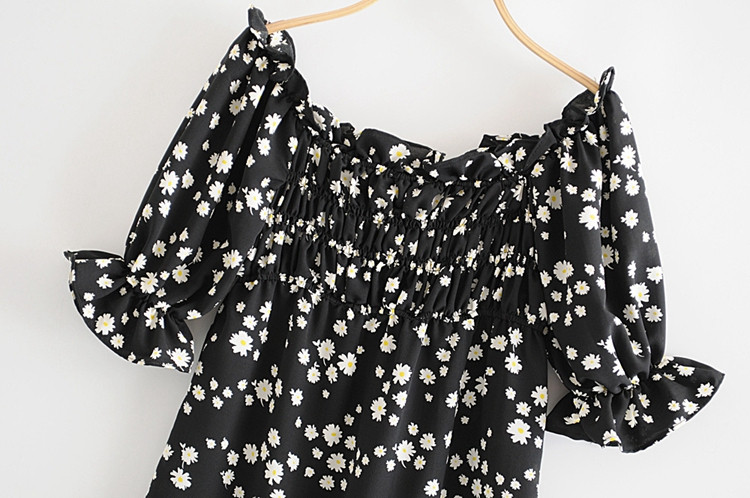 Női rövid ruha csupasz váll és 3/4 ujjú