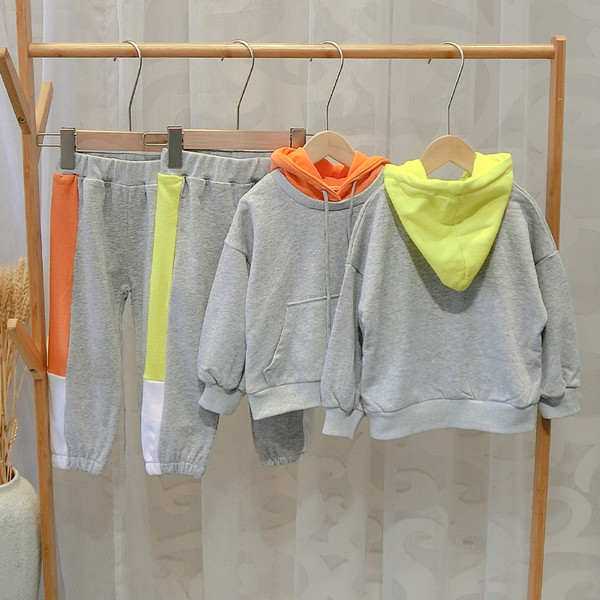 Kétrészes blúz + nadrág sport gyerek szett két színben