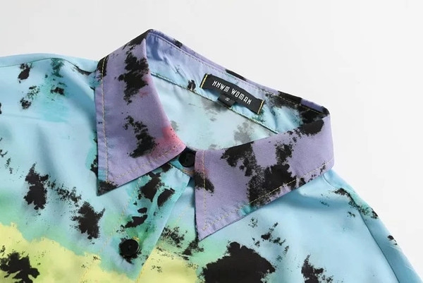 Cămașă de damă cu mâneci lungi și aplicație colorată