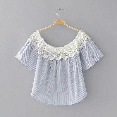 Bluza de dama cu element - dantela de culoare albastra