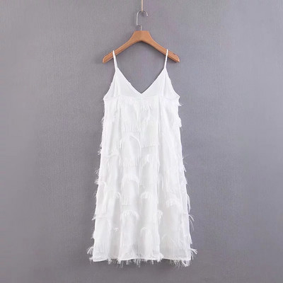 Stílusos női ruha vékony fehér pántokkal