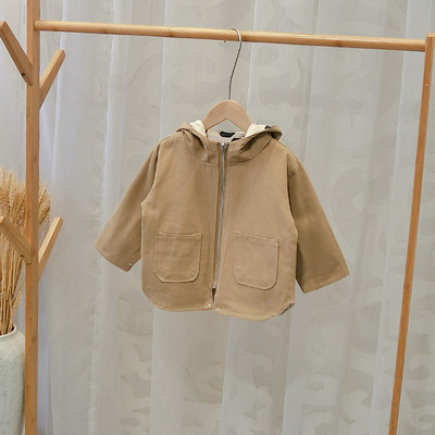 Modern, kétsoros gyerekkabát fiúknak