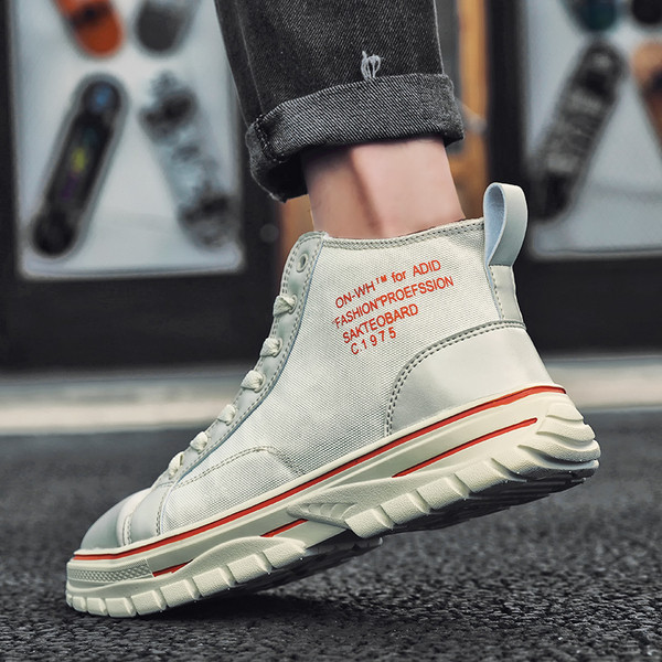 Model nou de adidași pentru bărbați în trei culori cu inscripții