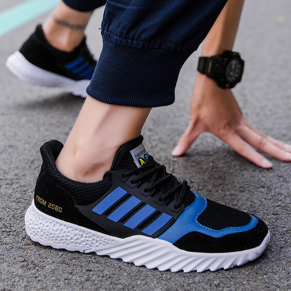 Aktuális férfi tornacipő három színben felirattal